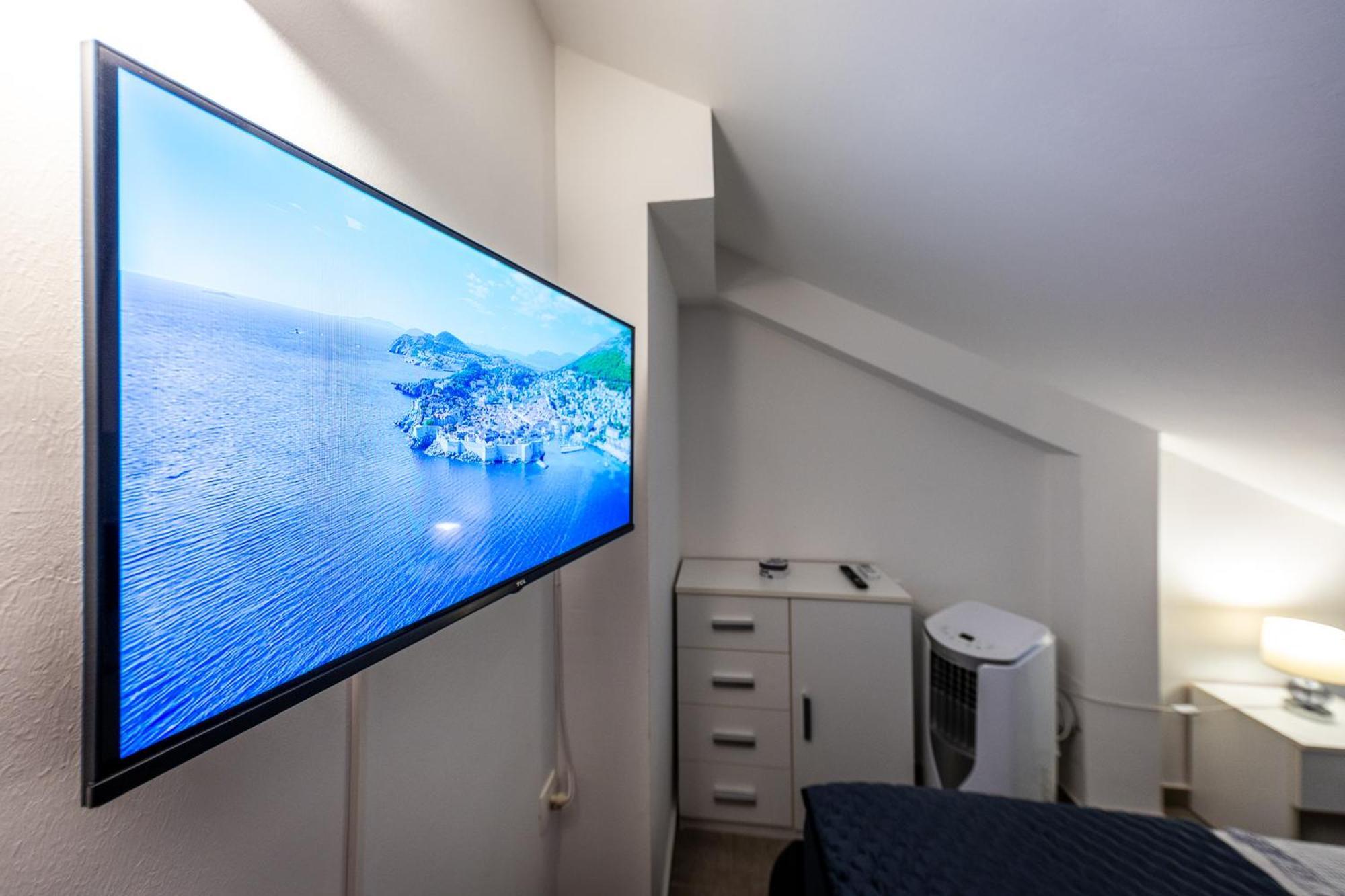 New Modern Nina Apartment *